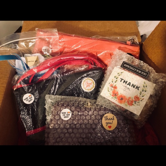 💋 Welcome Poshers 💋 - Picture 6 of 16